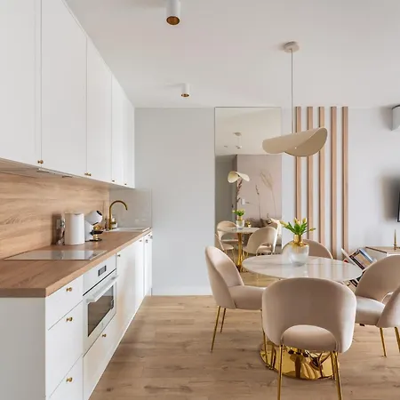Apartment Deluxe & Posesja Plazowa By Posesja *