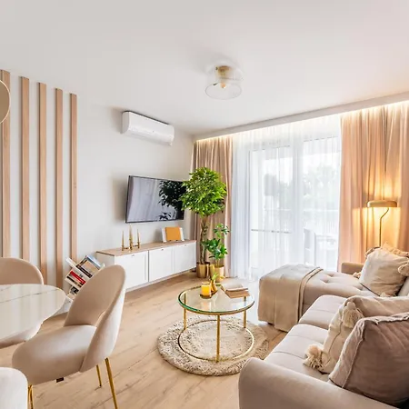 Apartment Deluxe & Posesja Plazowa By Posesja